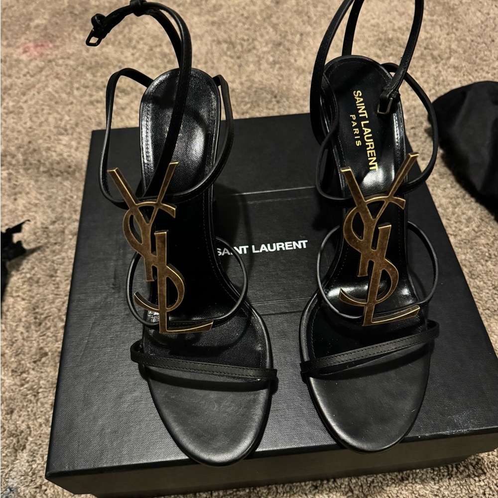 YSL Cassandra Sandal - Picture 2 of 8